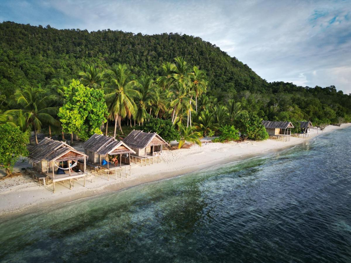 West Mansuar Homestay Pulau Mansuar Exterior photo