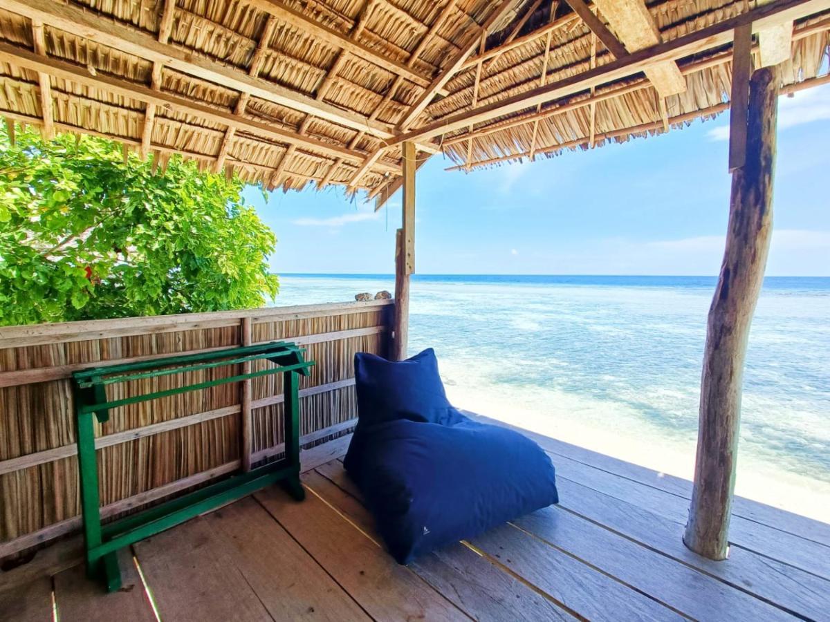 West Mansuar Homestay Pulau Mansuar Exterior photo